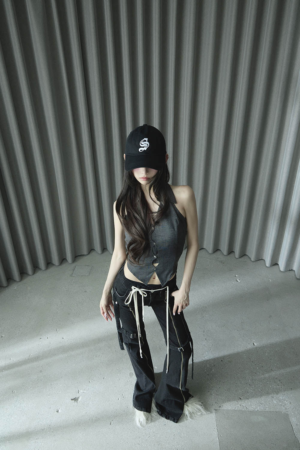 THEREDTHREAD / ザレッドスレッド】S cutting halter shirt