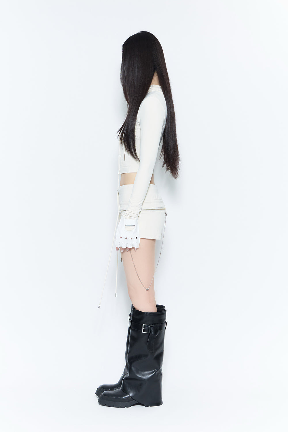 chain zip shorts