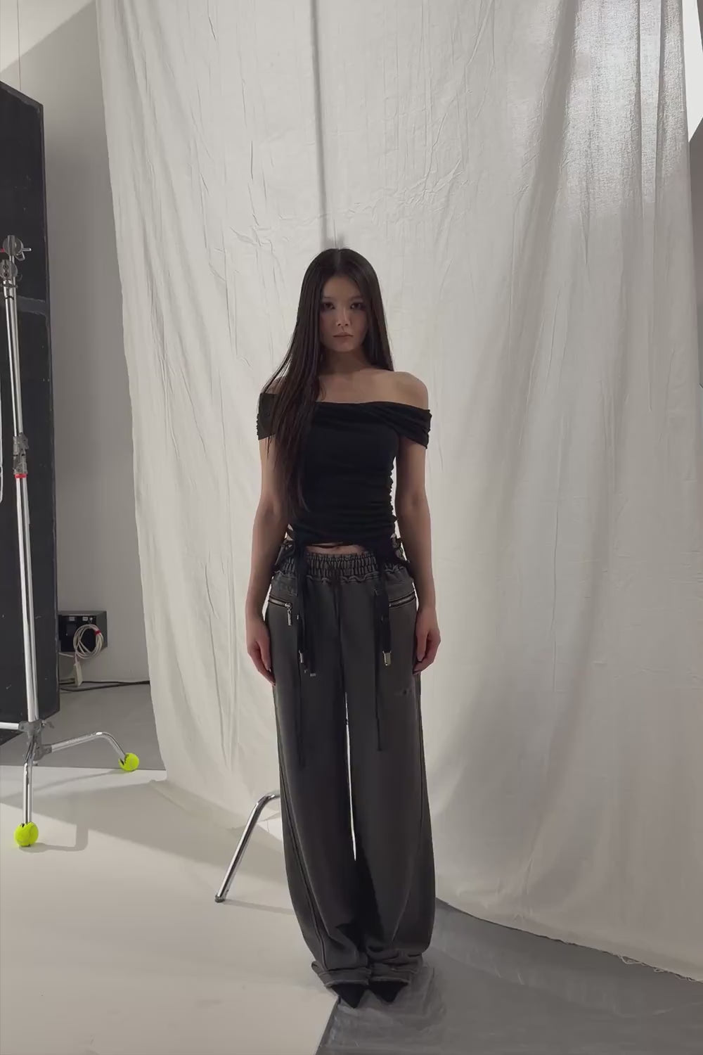 loop offshoulder tops