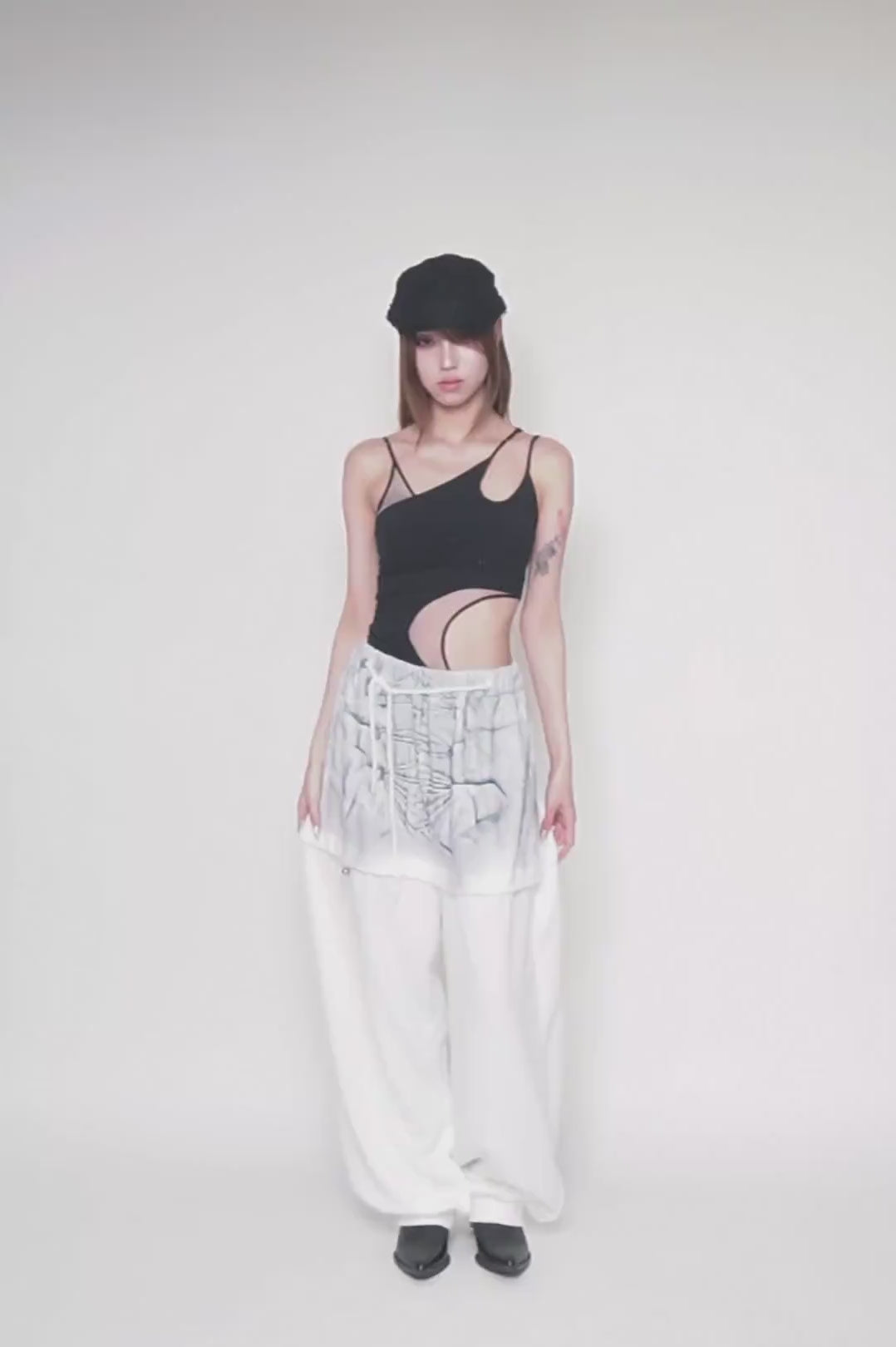S burlesque print sweat pants