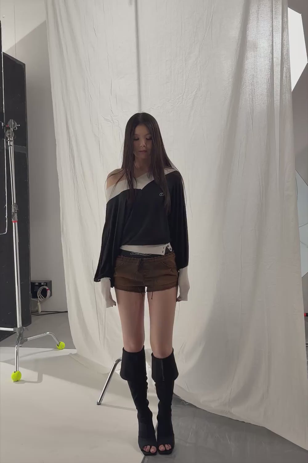 トップス plunge loose knit theredthread THEREDTHREAD / ザレッドスレッド】plunge loose knit