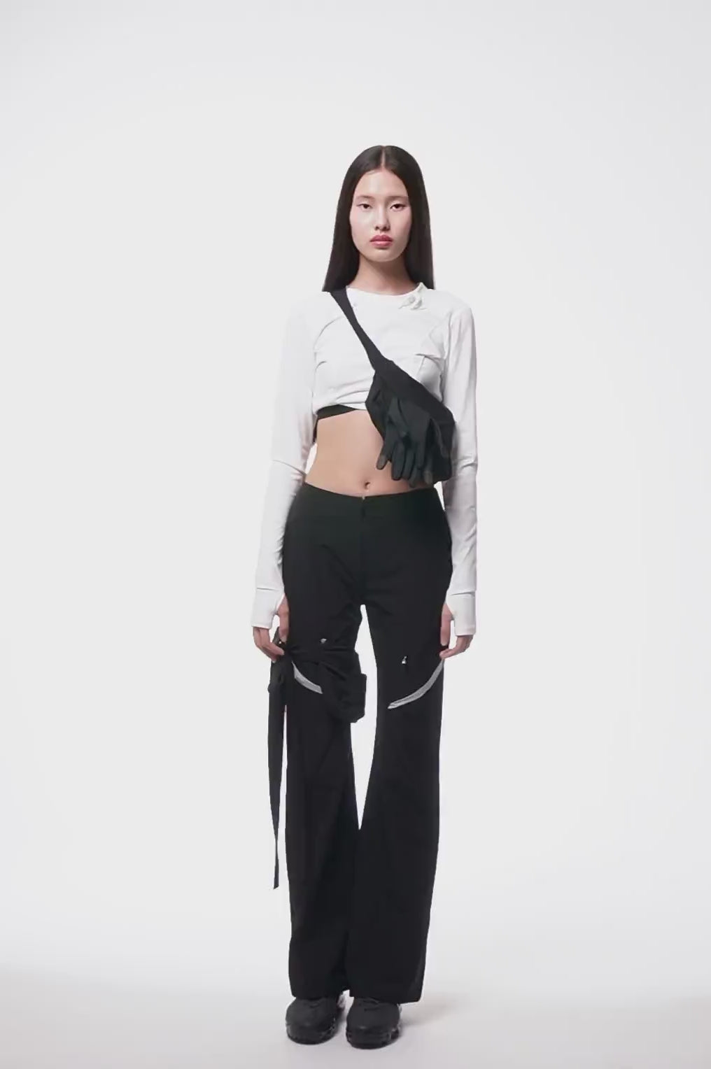THEREDTHREAD / ザレッドスレッド】G tech magnet skirtpants